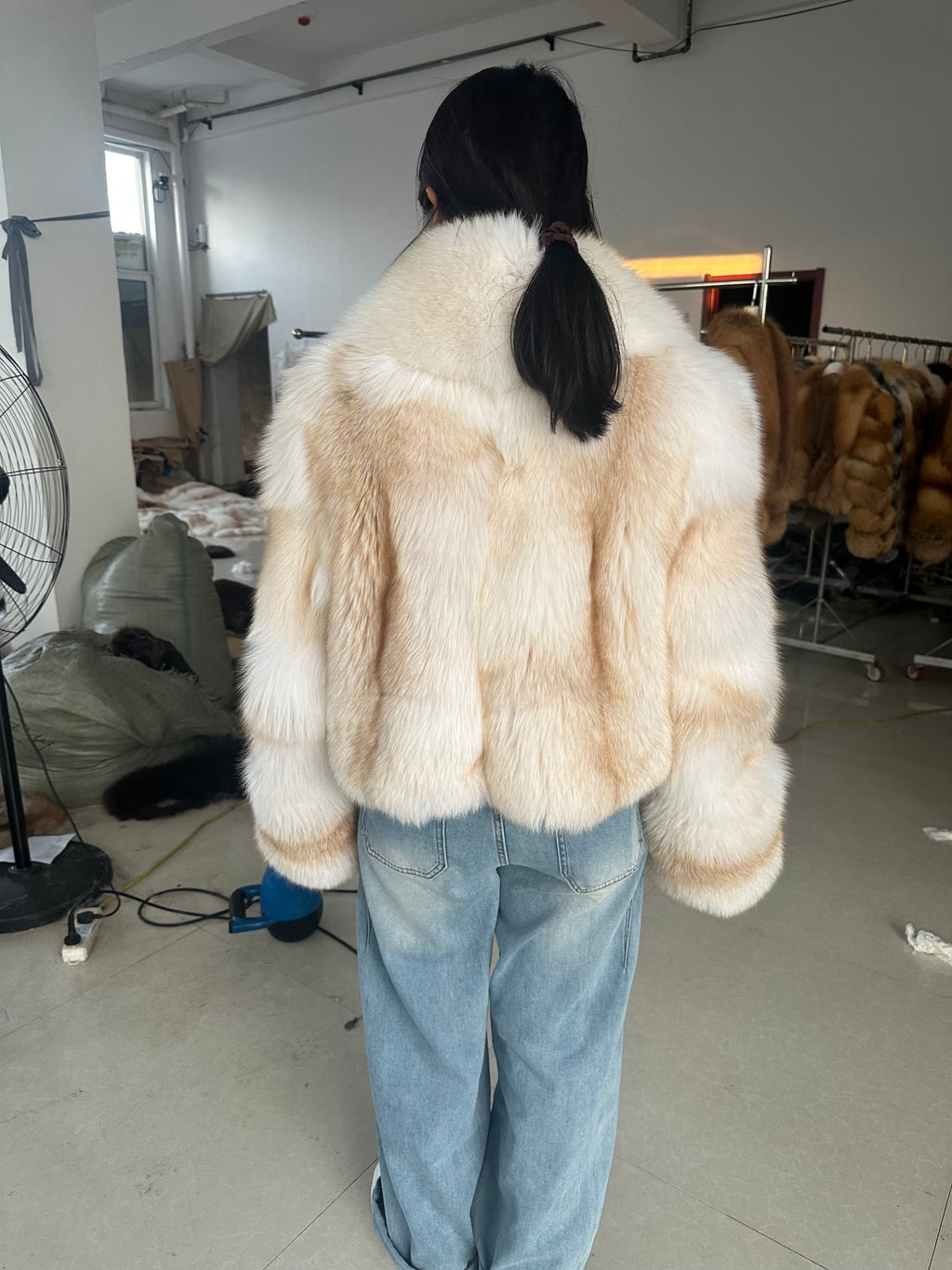 Damesjas in crème en beige vossenbont - productweergave 3